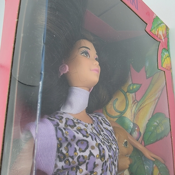 Vintage 1989 Barbie Animal Lovin Nikki Doll & Lion Cub No. 1352 NRFB. - Picture 9 of 10